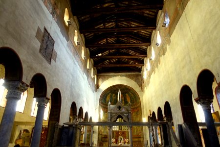 Interior - Santa Maria in Cosmedin - Rome, Italy - DSC00544