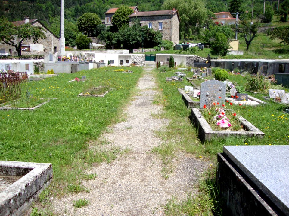 Intres (Ardêche, Fr) cimetière
