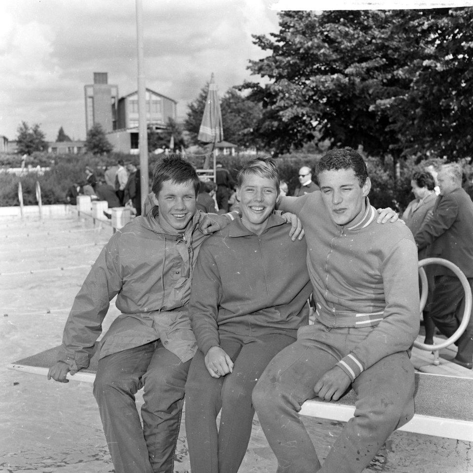 Internationale zwemwedstrijden te Nijmegen, v.l.n.r. Wolfgang Kramer , Truus Loo, Bestanddeelnr 917-9973