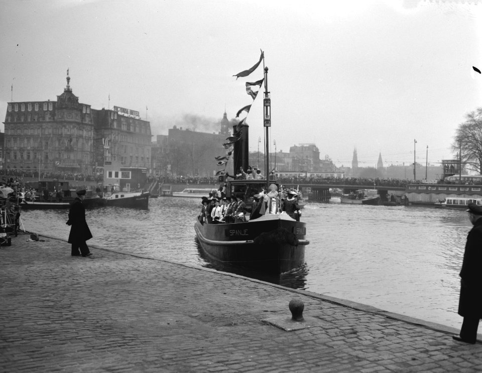 Intocht van Sint Nicolaas te Amsterdam, intocht Sint Nicolaas, Bestanddeelnr 909-9912