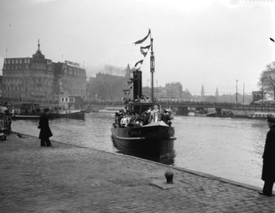 Intocht van Sint Nicolaas te Amsterdam, intocht Sint Nicolaas, Bestanddeelnr 909-9912