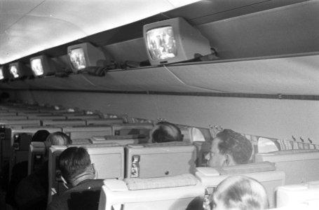 Intervision in DC8 van de KLM, hier tijdens demonstratie Schiphol, Bestanddeelnr 917-1713