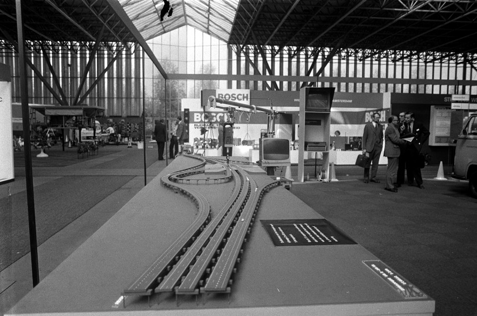 Intertraffic RAI, tentoonstelling verkeerstechniek, testapparatuur voor wegdek, Bestanddeelnr 927-1898
