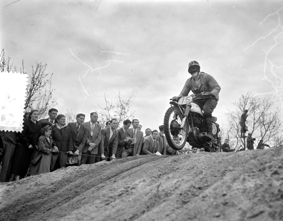 Internationale Motorcross Schijndel . Leslie Archer (Engeland), Bestanddeelnr 907-7581