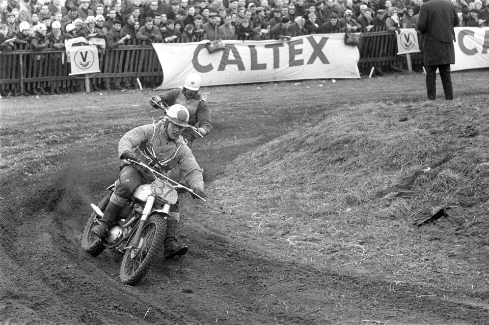 Internationale motorcrosswedstrijden in Sint Antons de 500cc internationale, Bestanddeelnr 916-1775