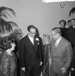 Ir. N. Snijders (directeur van haven en handelsinrichtingen) afscheidsreceptie g, Bestanddeelnr 917-4235