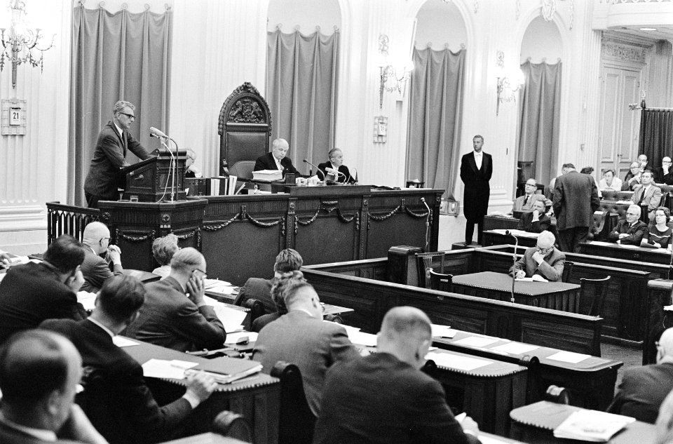 Interpellatie in Tweede Kamer , Marcus Bakker aan het woord, Bestanddeelnr 919-2772