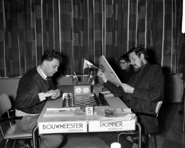 Internationaal Schaaktoernooi in Utrecht. Bouwmeester tegen Donner, Bestanddeelnr 913-2679