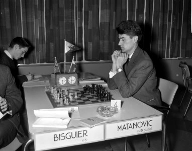 Internationaal Schaaktoernooi in Utrecht Bisquier (VS) tegen Matanovic (Zuid-Sl, Bestanddeelnr 913-2670