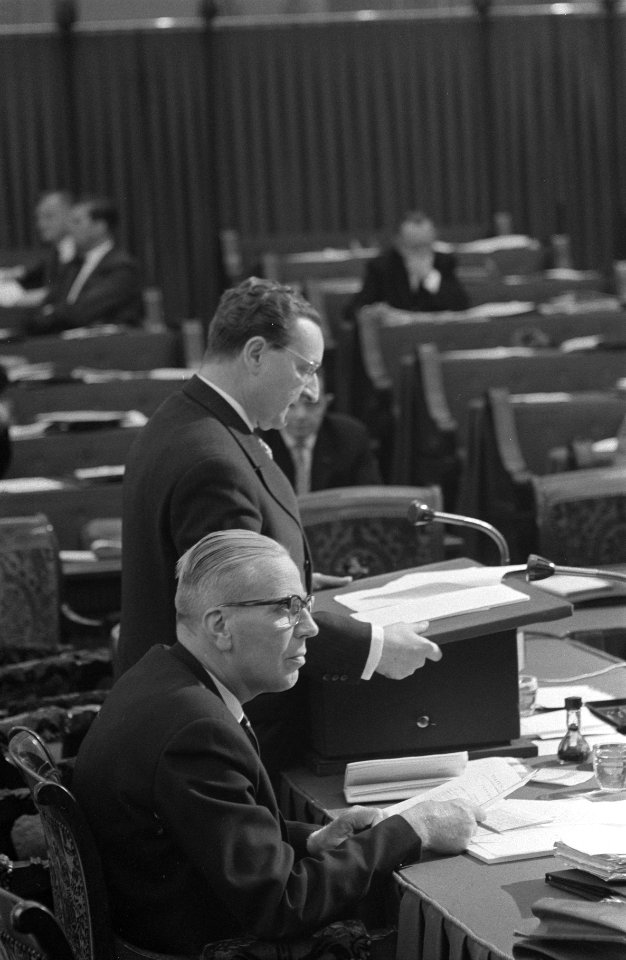 Interpellatie over Planta-affaire in de Tweede Kamer, Bestanddeelnr 911-6296