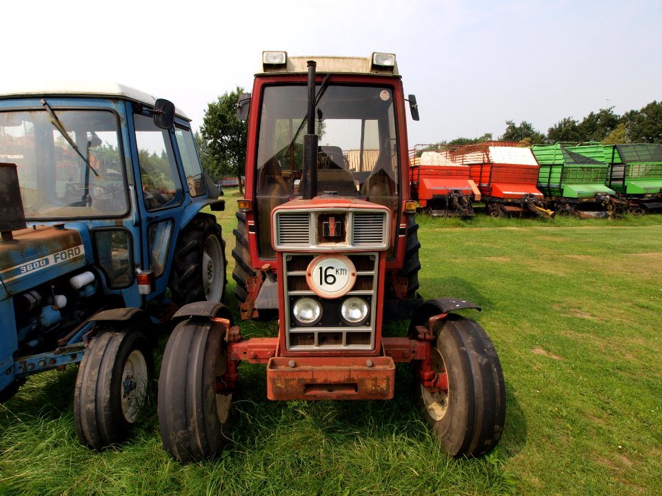 International 685XL p2