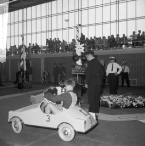 Internationaal verkeerscompetitie in Expohal te Hilversum een Italiaanse verkeer, Bestanddeelnr 916-4631