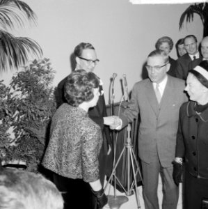 Ir. N. Snijders (directeur van haven en handelsinrichtingen) afscheidsreceptie g, Bestanddeelnr 917-4237
