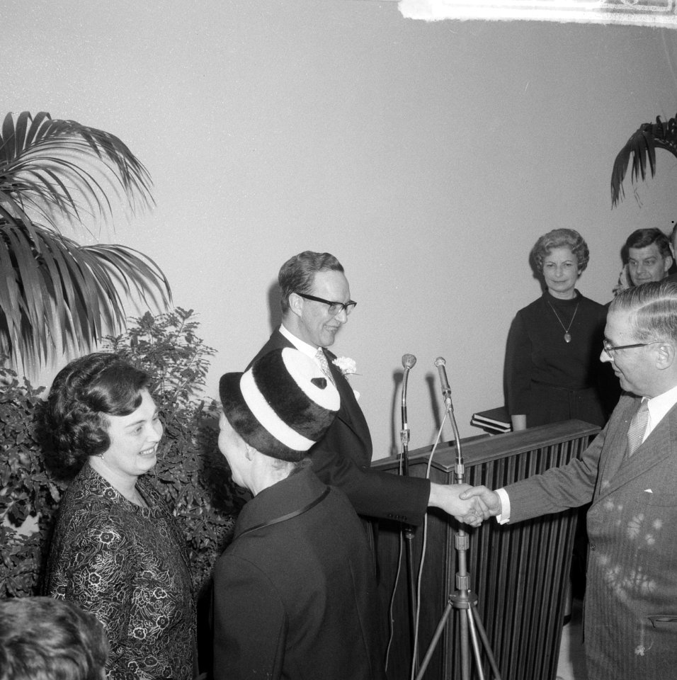 Ir. N. Snijders (directeur van haven en handelsinrichtingen) afscheidsreceptie g, Bestanddeelnr 917-4236