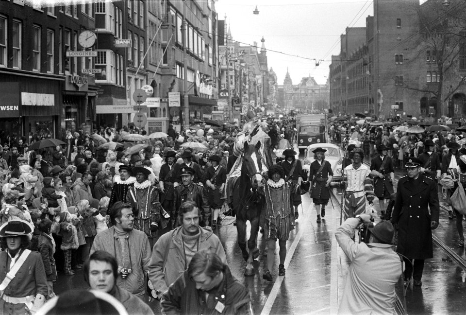 Intocht St Nicolaas in Amsterdam, intocht St Nicolaas, Bestanddeelnr 926-0328