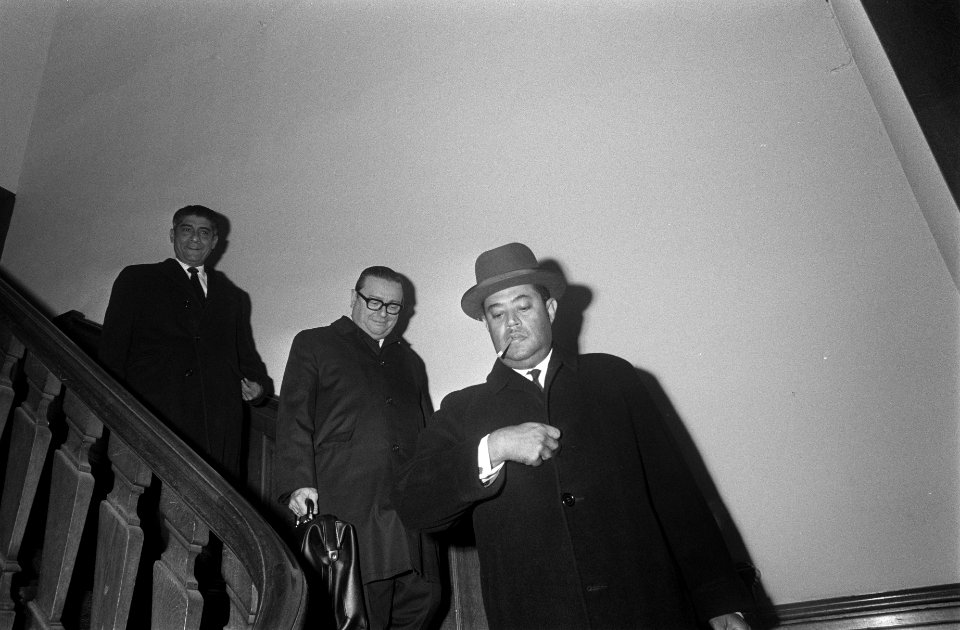 Intern Beraad van regering over benoeming tot gouverneur Nederlandse Antillen dr, Bestanddeelnr 923-2368