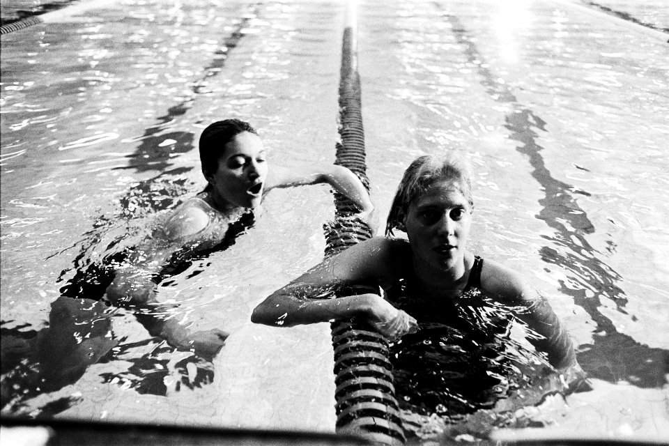Intern Zwemwedstrijden Speedo Meet in Amersfoort nr 4a na 200 m rugslag Agne, Bestanddeelnr 930-6550