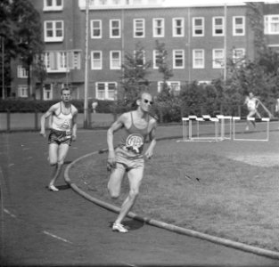 Internationale atletiekjeugdwedstrijd op Sintelbaan, de 1500 meter A junioren vo, Bestanddeelnr 916-5409