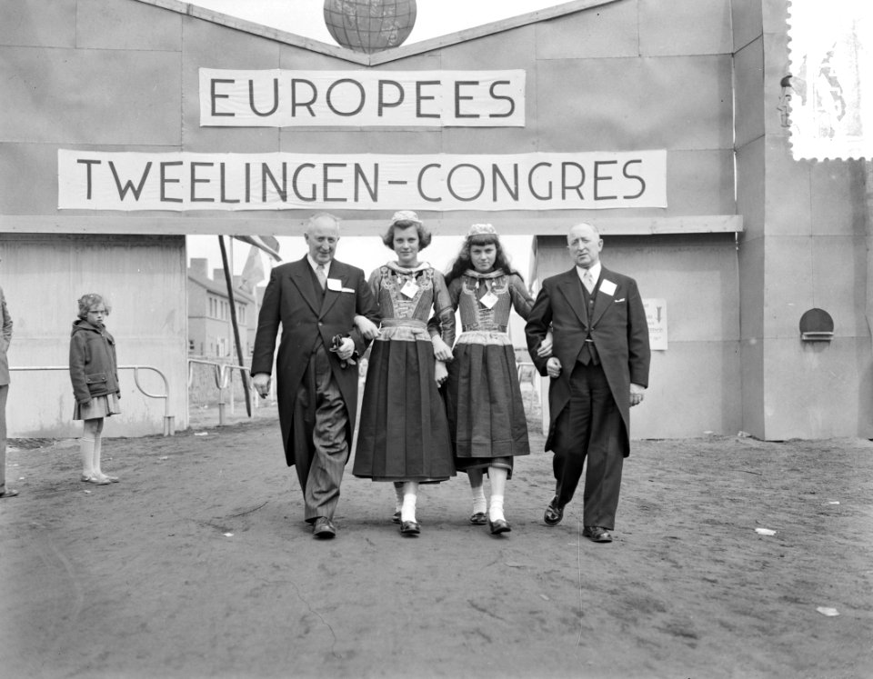 Internationaal Tweelingen Congres te Oirschot, Bestanddeelnr 907-1519