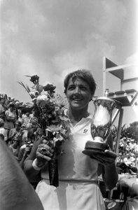 Internationaal tennistoernooi in Hilversum ( t Melkhuisje winnares Margaret Cour, Bestanddeelnr 923-7225