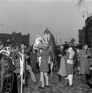 Intocht Sinterklaas in Amsterdam, Bestanddeelnr 906-1220