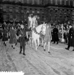 Intocht Sinterklaas in Amsterdam, Bestanddeelnr 906-1262