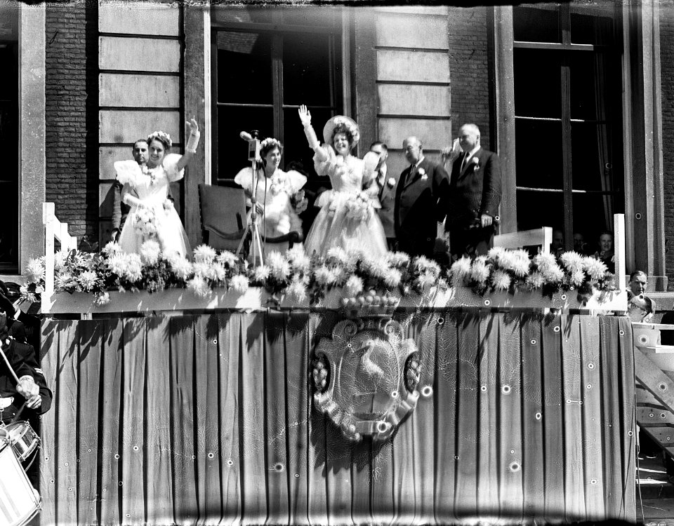Intocht Bloemenkoningin in Den Haag, Bestanddeelnr 934-5520