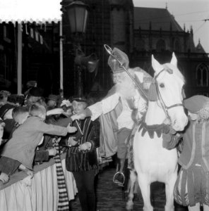 Intocht Sinterklaas in Amsterdam, Bestanddeelnr 906-1263