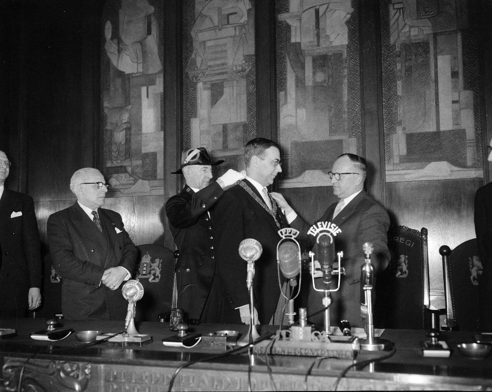 Installatie nieuwe burgemeester te Amsterdam mr G van Hall, Bestanddeelnr 908-2899