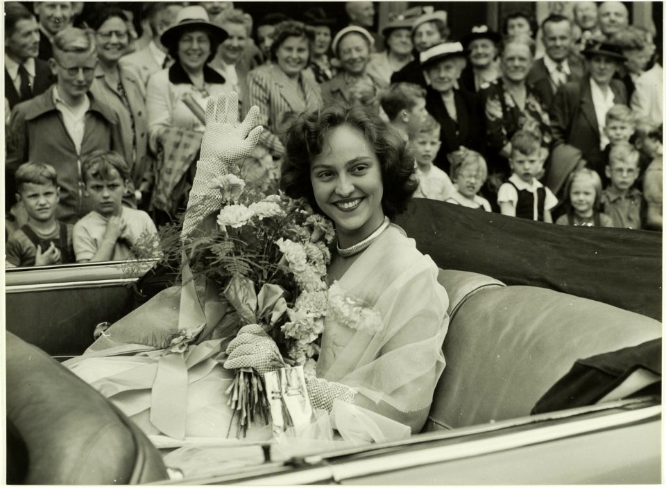 Intocht van de bloemenkoningin, NL-HlmNHA 5400467465