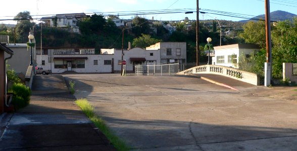 Inspiration Ave Bloody Tanks bridge from NW 1