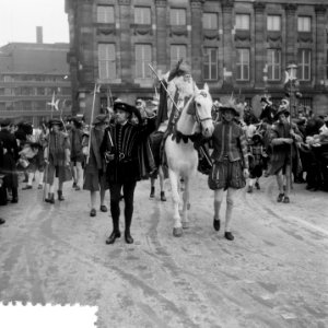 Intocht Sinterklaas in Amsterdam, Bestanddeelnr 906-1270