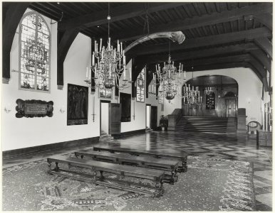 Interieur van de Gravenzaal in het stadhuis, ziende naar het noorden. NL-HlmNHA 54020170