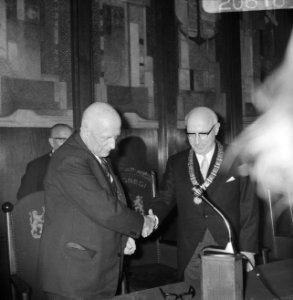 Installatie Dr. J. Samkalden als burgemeester Amsterdam Dr. Koets en burgemeeste, Bestanddeelnr 920-6165