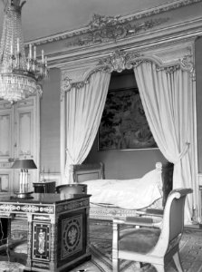 Interieur van een paleis in Parijs, waarschijnlijk de kamer waar koning George V, Bestanddeelnr 254-2654 photo