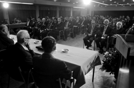 Installatie Koninkrijkscommissie in Congresgebouw in Den Haag, Bestanddeelnr 925-4875