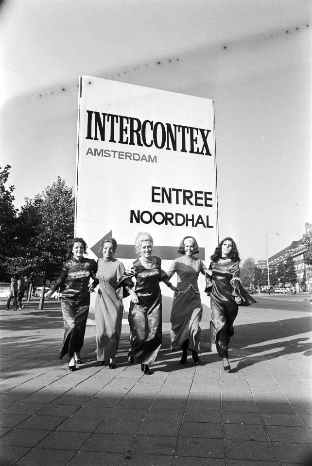 Intercontex in RAI, Amsterdam Nederlandse ontwerpen in avondkleding, Bestanddeelnr 923-9168