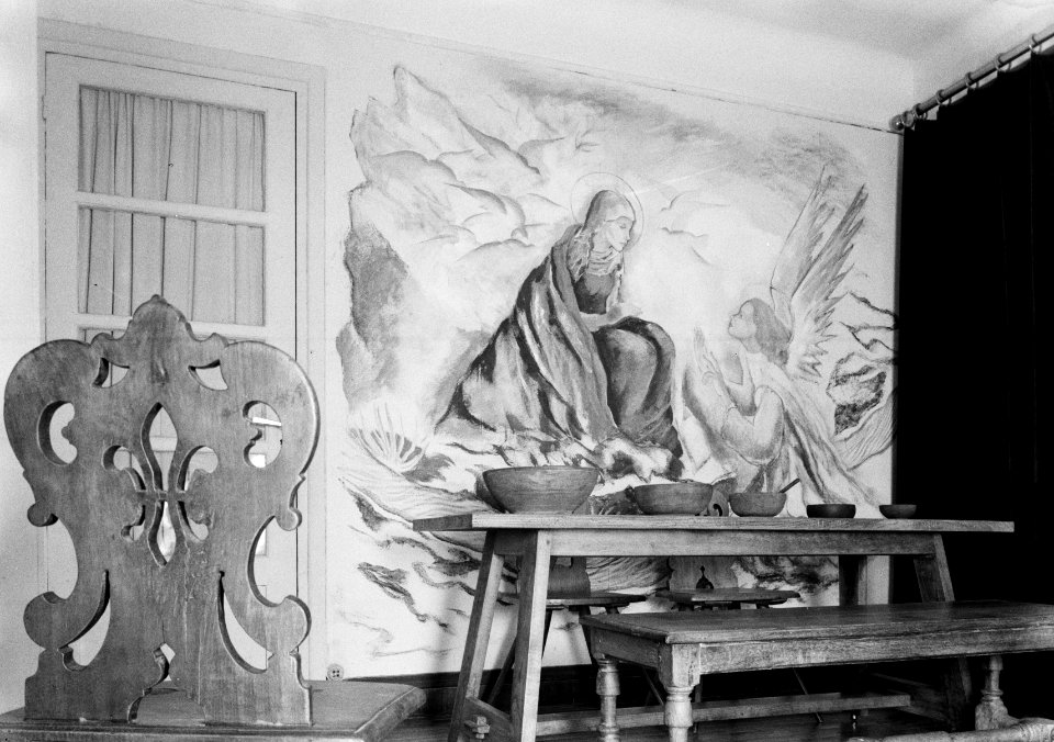 Interieur van de woning van de kunstenaresse Mariette Lydis (1887-1970), 55 Rue , Bestanddeelnr 191-0557