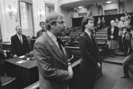 Installatie nieuwe PvdA-Kamerleden Joop van den Berg ( en Jaap Jelle Feenstra), Bestanddeelnr 934-1734