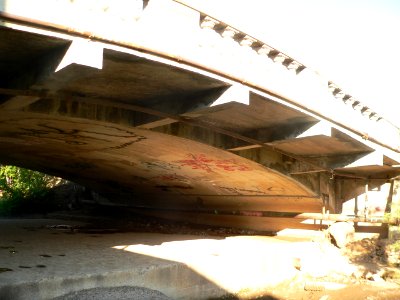 Inspiration Ave Bloody Tanks bridge from below DS 1