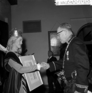 Installatie van mr R J J Lambooy tot burgemeester van Den Bosch , burgemeest, Bestanddeelnr 912-0606