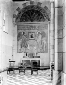 Interieur van de kloosterkerk Maria-altaar met wandschilderingen, Bestanddeelnr 252-0799