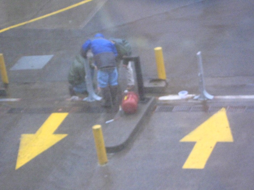 InstallingFloodGates