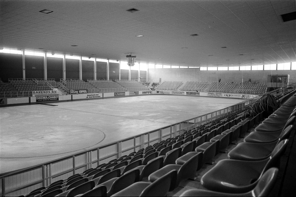 Interieur van de hal, Bestanddeelnr 926-7908