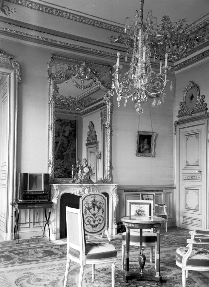 Interieur van een paleis (Elysée in Parijs), Bestanddeelnr 254-2660