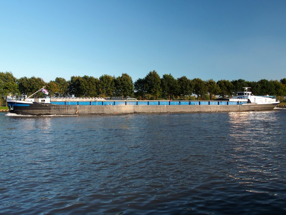 Integro ENI 02326592 at the Amsterdam-Rhine Canal, pic6