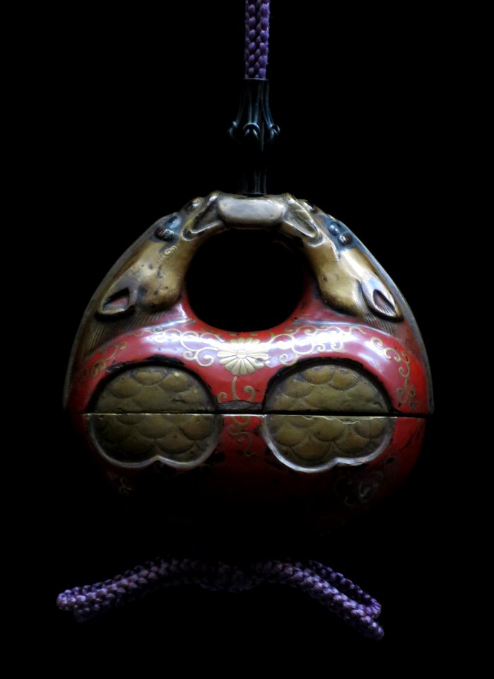 Inro with mokugyo design, 19th century, Tokyo National Museum