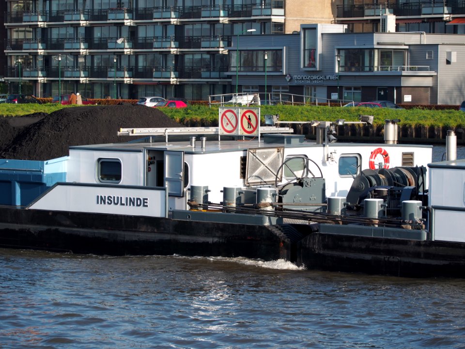 Insulinde, ENI 02332044 & Archipel, ENI 02332045 op het Amsterdam-Rijn kanaal, foto 2
