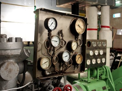 Inside SS Rotterdam, Machine kamer, foto13