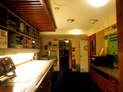 Inside SS Rotterdam, Radio kamer, foto 1